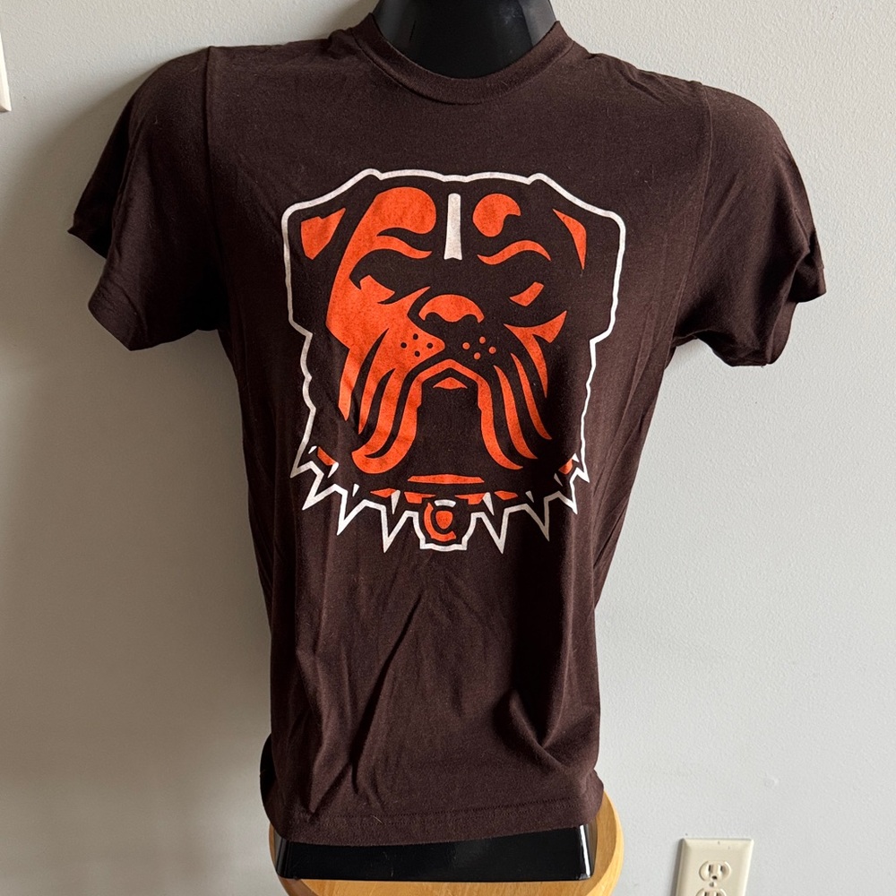 Cleveland Browns shirt
Sz S